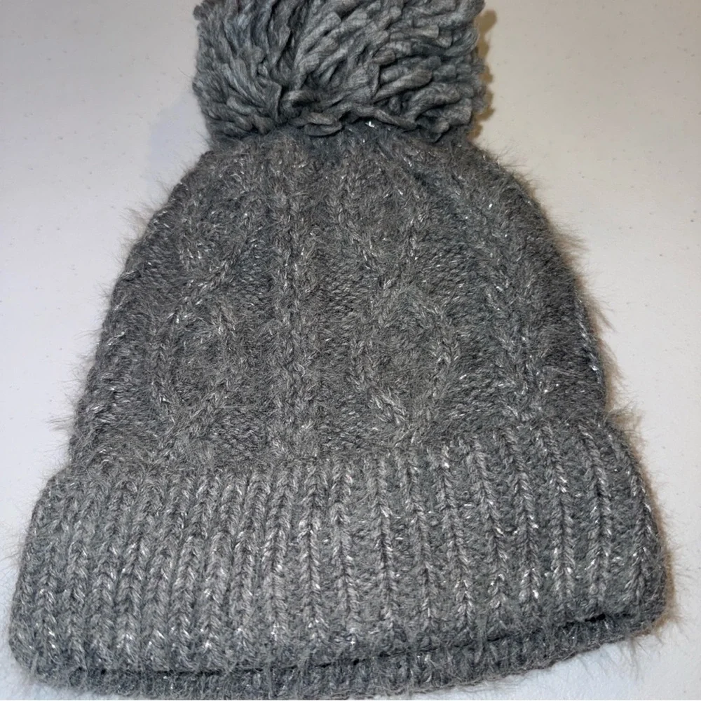 Children’s Place Winter Hat‎ NWT Gray Pom On Top Lg/xl